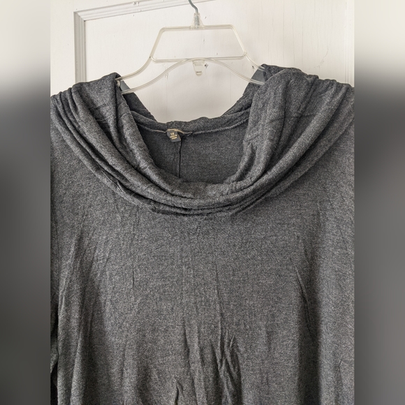 Cupio Woman Cowl Neckline Blouse - Picture 3 of 6